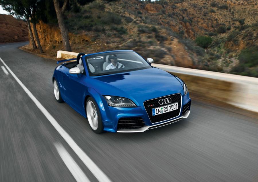  Audi TT RS Roadster (8J) 2009 года  (WW) (фото 33 из 47)